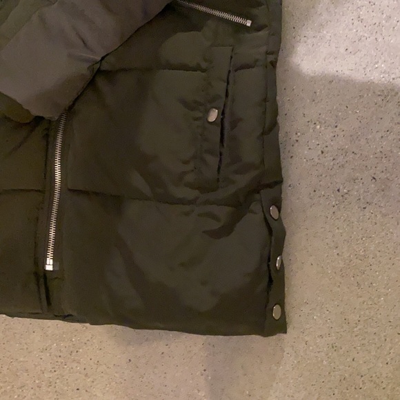 Zara Puffer Coat with detachable Faux Fur - Picture 5 of 8